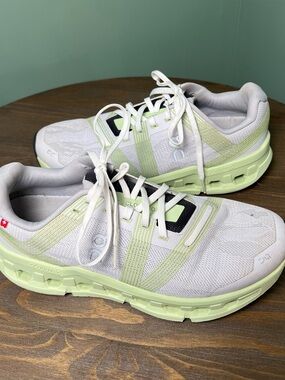 On Cloud Running Cloudgo Athletic Shoes White Meadow Green Women’s Size 9.5